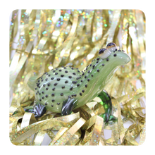 Load image into Gallery viewer, Frog Hand Pipe for Smoking | 420 Trendy Accessories