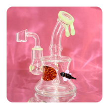 Load image into Gallery viewer, Rig with Honey Bee and Honey Drizzle | Shop Bloomfield
