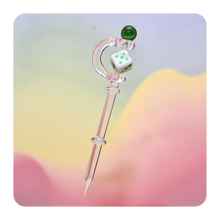 Load image into Gallery viewer, Cool Dice Dabber that Spins | Cute Dab Tools and Accessories