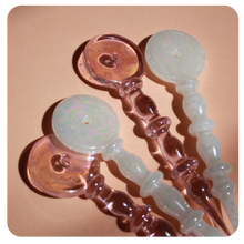 Load image into Gallery viewer, Elegant Pearl and Pink Dabber for Smoking Concentrates | Dab Tool for Smoking Concentrates | Cute Dab Tools