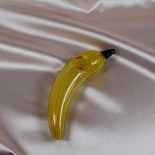 Load image into Gallery viewer, Funny Hand Pipe | Banana
